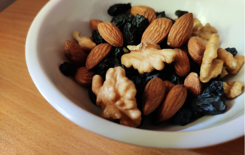 Nuts and Heart Health: Why Nuts Can Be Good for Your Heart