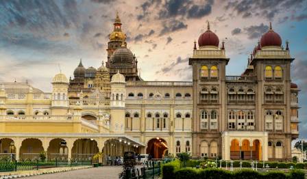 The Biggest Palaces Ever Built