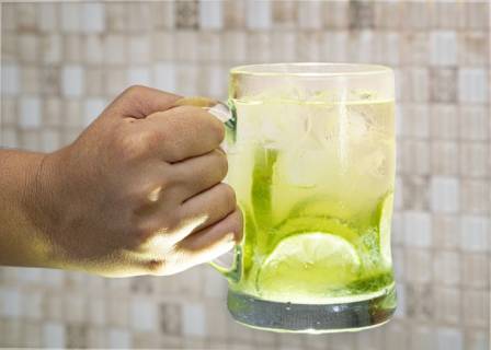 Five Refreshing Lemon-Based Beverages to Try