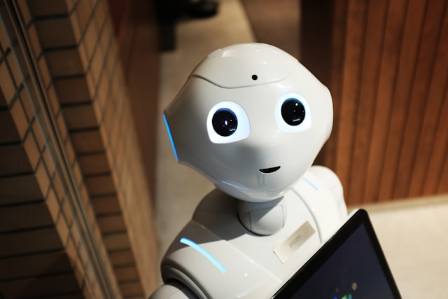 Six Common Types of Robots in Daily Life