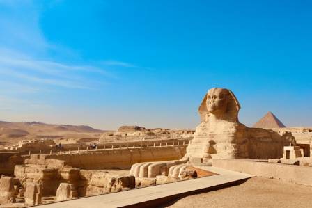 The Most Famous Sphinx: Mystery, Myth, and the Giza Colossus