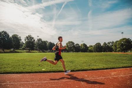 Commentary: Running can help cope with stress at work — just don't let it consume you