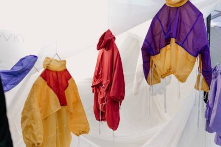 Your Ultimate Guide to Top Windbreaker Jackets – The Perfect Blend of Style, Comfort & Protection